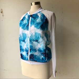 Fabletics Blue Floral Mesh Lightweight Spring Jacket Size Small Full Zip Pockets